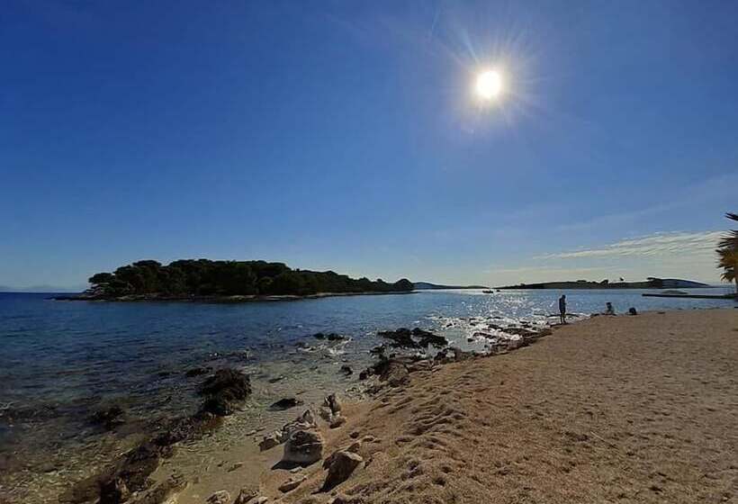 پانسیون Dragazzo Room