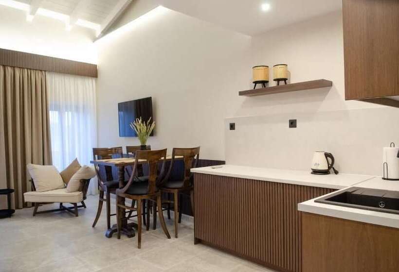 פנסיון Leone Suites