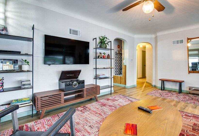 Pet Friendly Hiawatha Retreat W/ Private Yard!