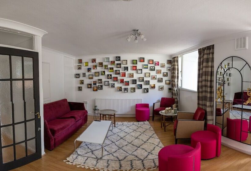 اقامتگاه London   4 Beds   Garden   Pet Friendly