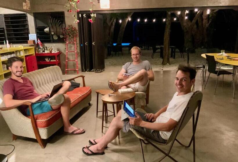 استراحتگاه South Pacific Memories