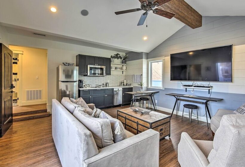 San Diego Home   Walk To Sail Bay & Mission Beach!