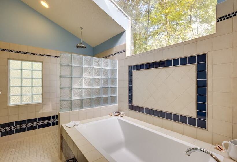 Serene + Spacious Spring Home W/ Forest Views!