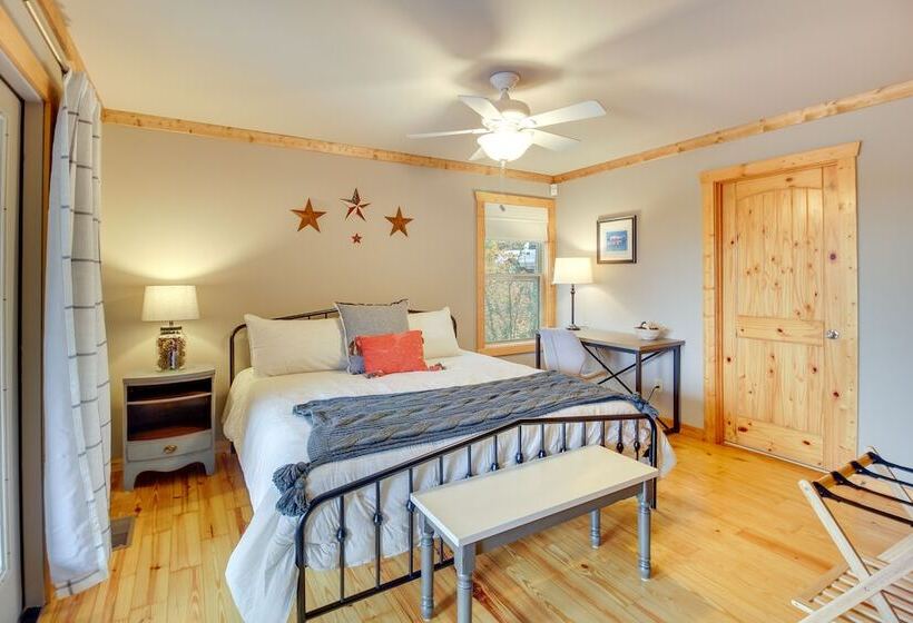 Ellijay Cabin W/ Hot Tub & Mountain Views