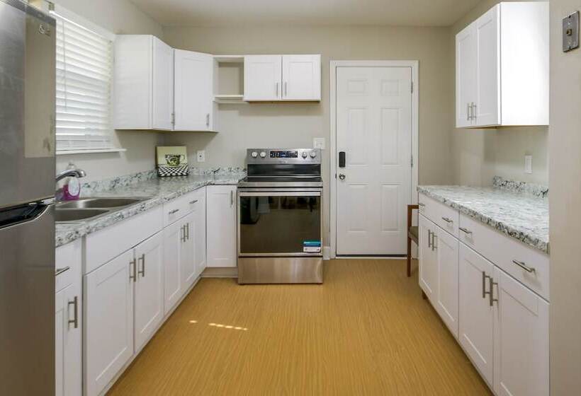 Sunny Columbia Home ~ 3 Mi To Usc!