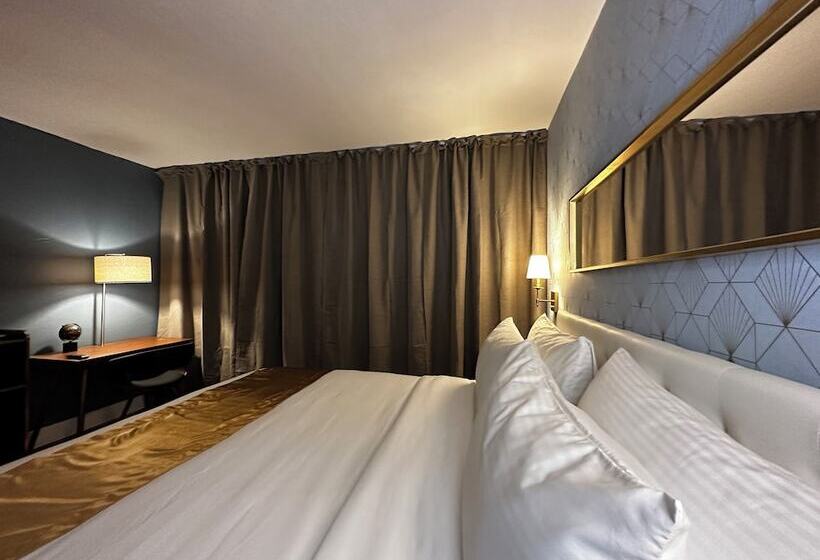 Tb Hotel Miami
