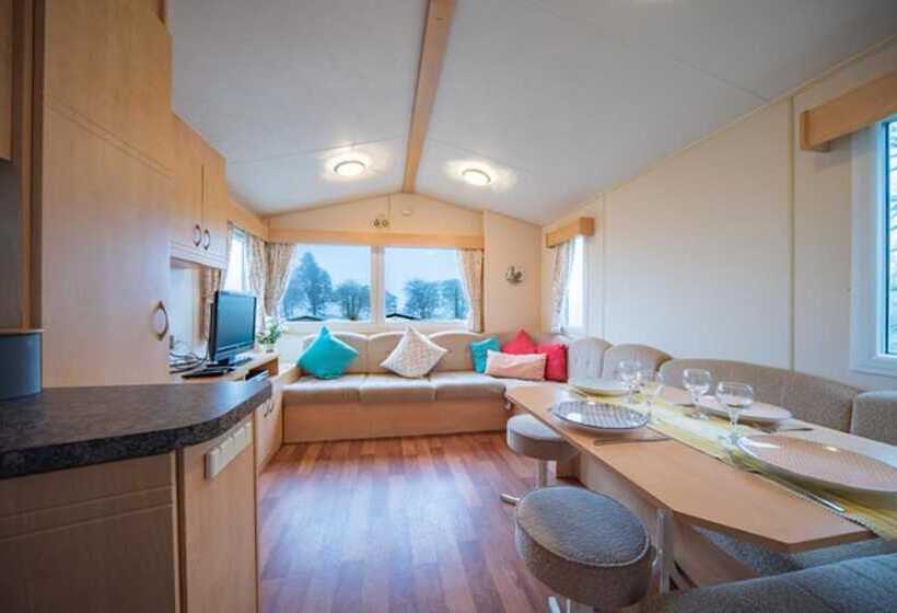 Newton Stewart Cabin Sleeps 6   Family Friendly