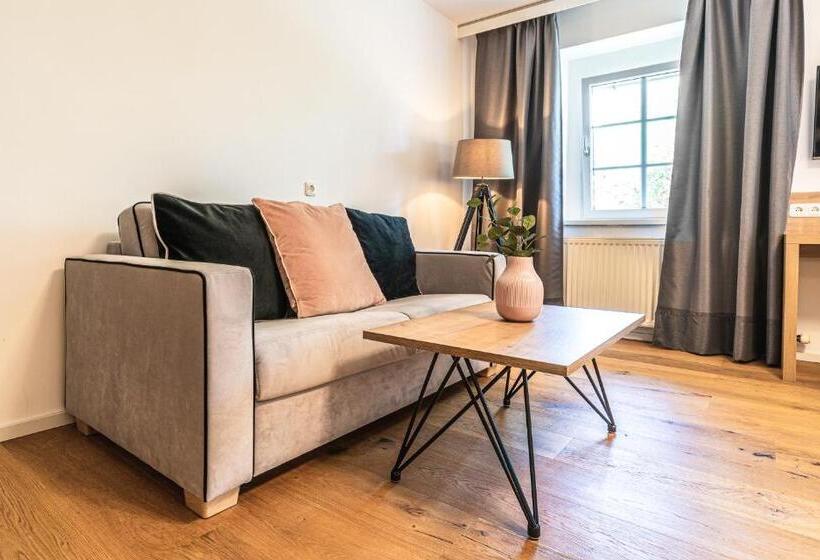 ユースホステル Gasthof Fischer Dörnbach