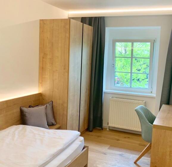 ユースホステル Gasthof Fischer Dörnbach