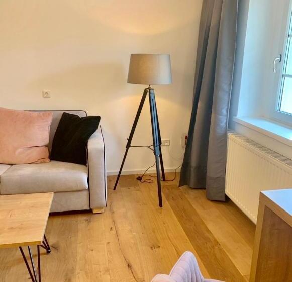 ユースホステル Gasthof Fischer Dörnbach