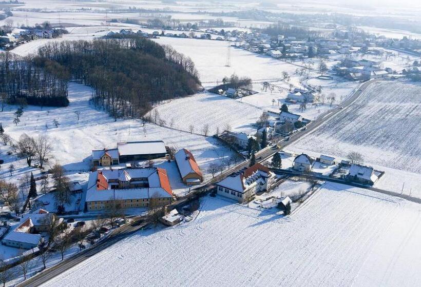 ユースホステル Gasthof Fischer Dörnbach