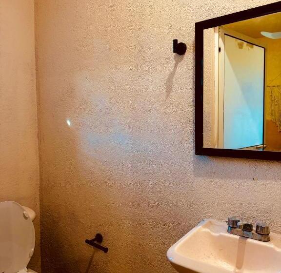 ユースホステル Casa Lagun Rooms With Ac