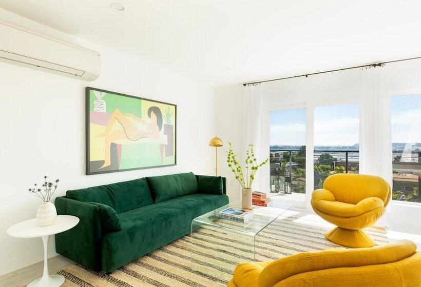 Avalon Ii By Avantstay Chic & Stylish San Diego Condo W/ Vibrant Interiors