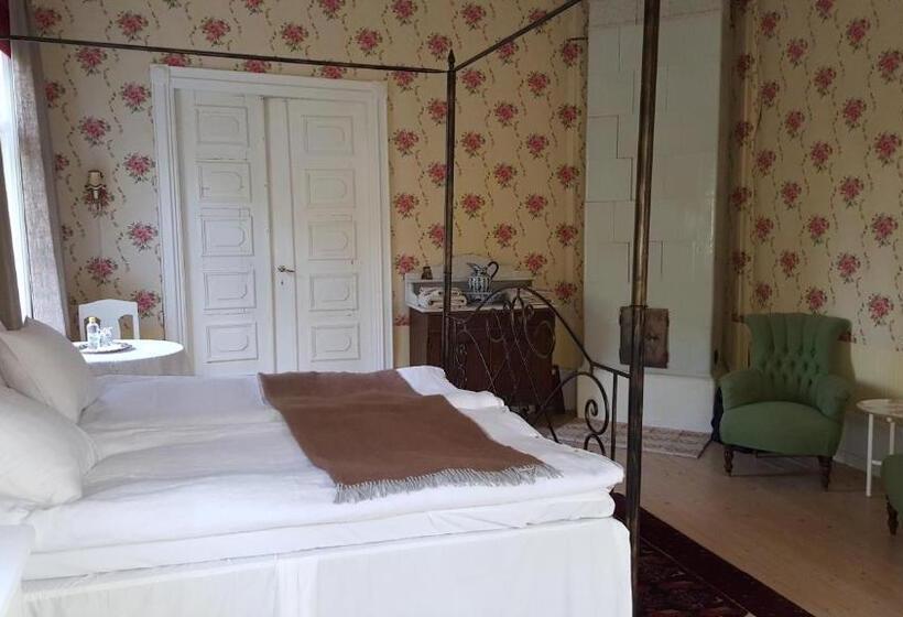 Hoby Gård B&b