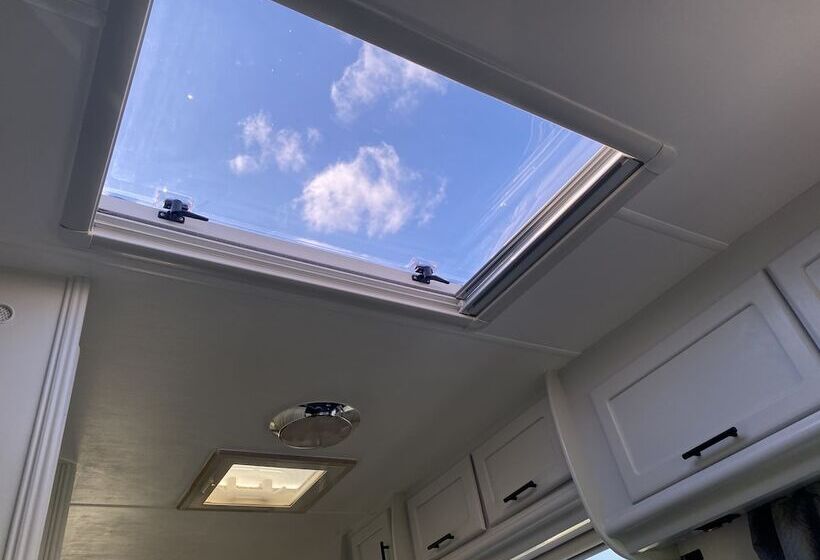 호텔 Rostrevorvalley Caravan Experience Private Hottub