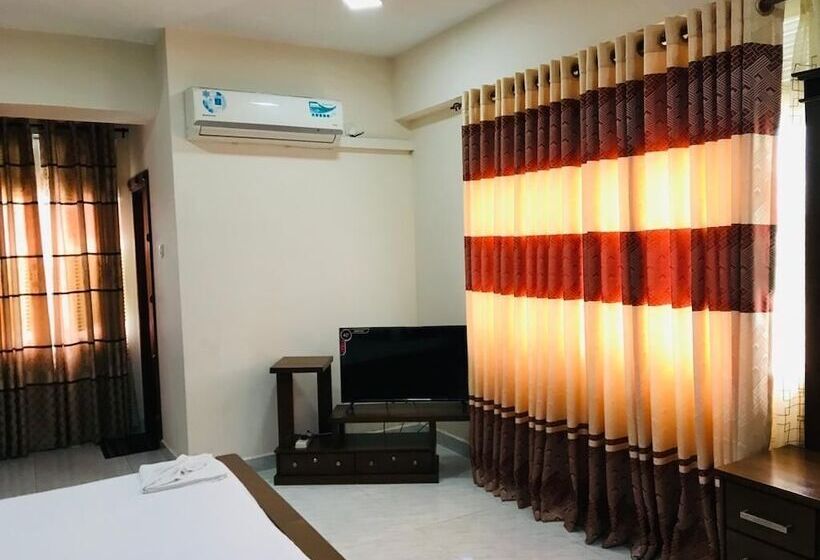 호텔 Royal Grand Paradise Resort And Tours Near Colombo