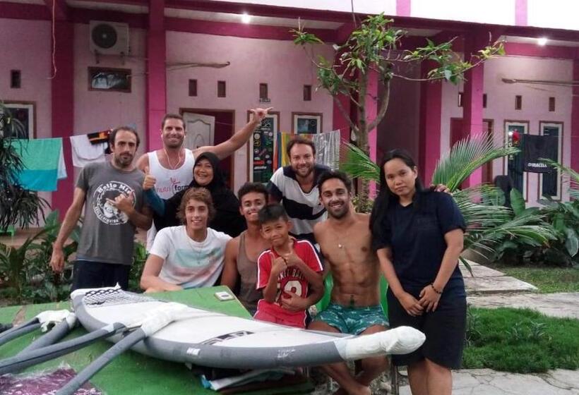 فندق Sunset Beach Labuhan Jukung