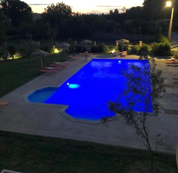 Mythos Apts Rentit