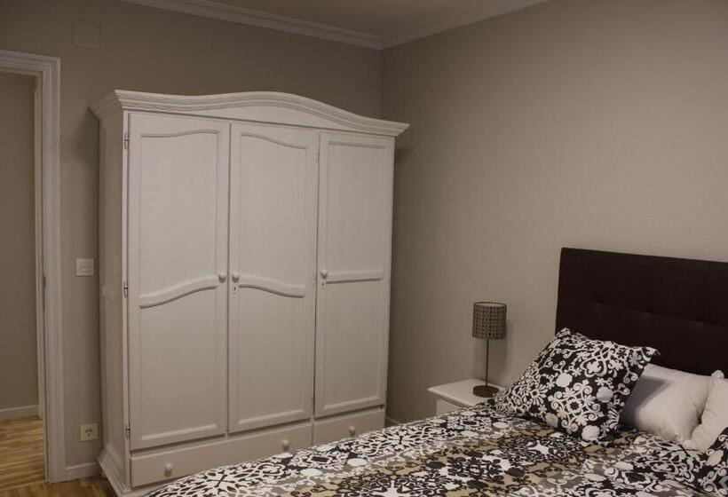 פנסיון Apartamento Sanguesa