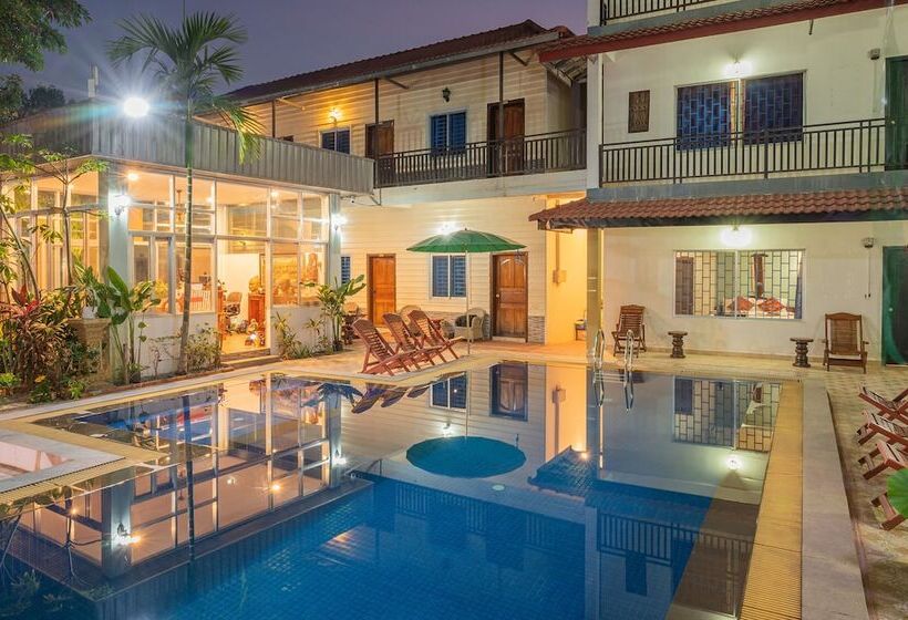 פנסיון Lotus Bleu Guest House