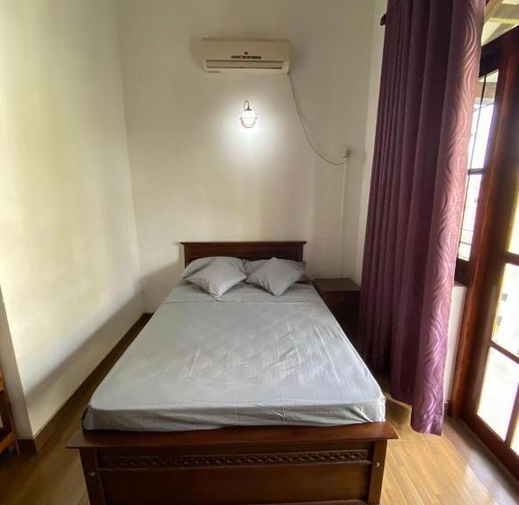 פנסיון The Serene House