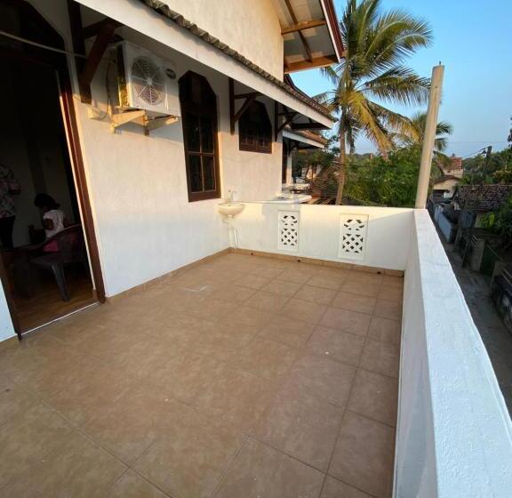 פנסיון The Serene House