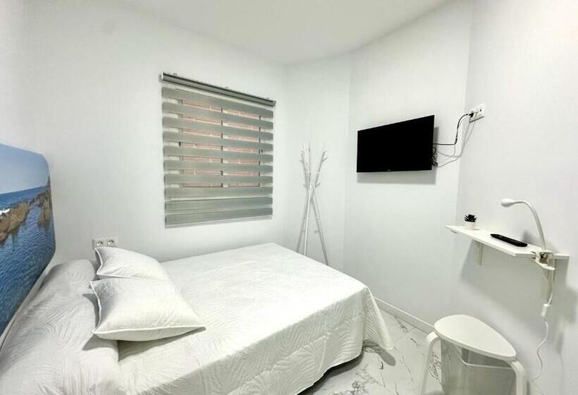 Alcalá Retreat: Ocean View & Modern Comfort