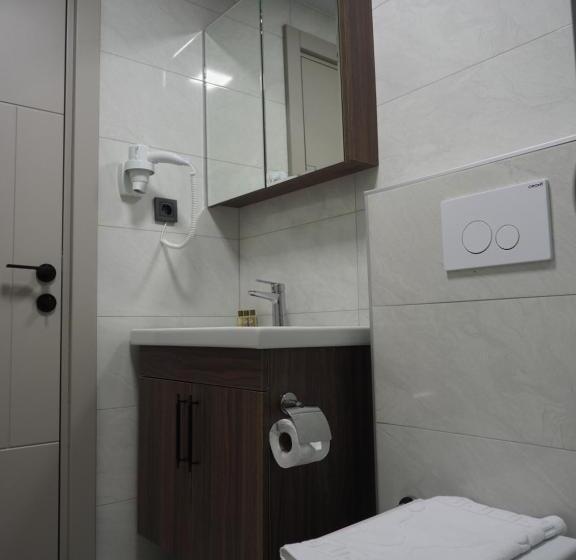 تختخواب و صبحانه Zeni̇a Otel