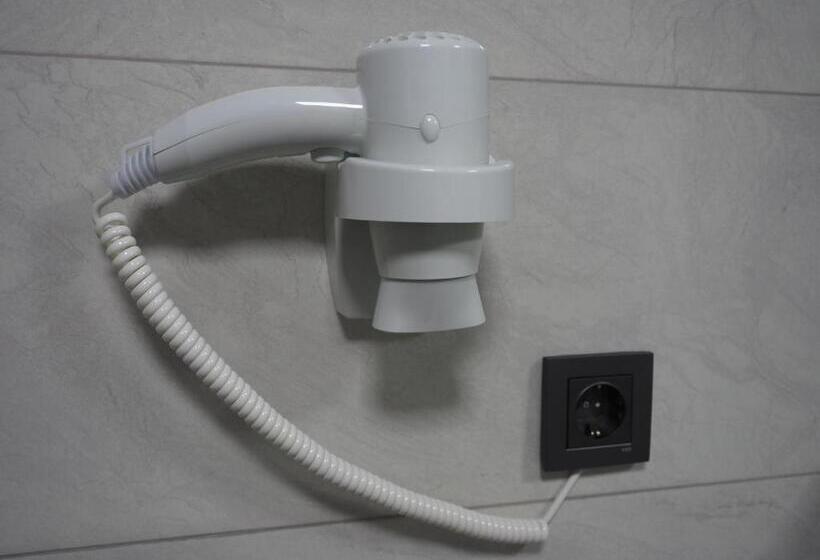 تختخواب و صبحانه Zeni̇a Otel