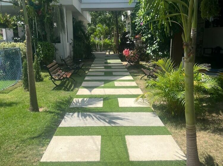 هتل Boutique Chateau De La Mar