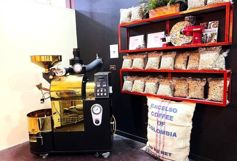 هتل Boutique Chateau De La Mar