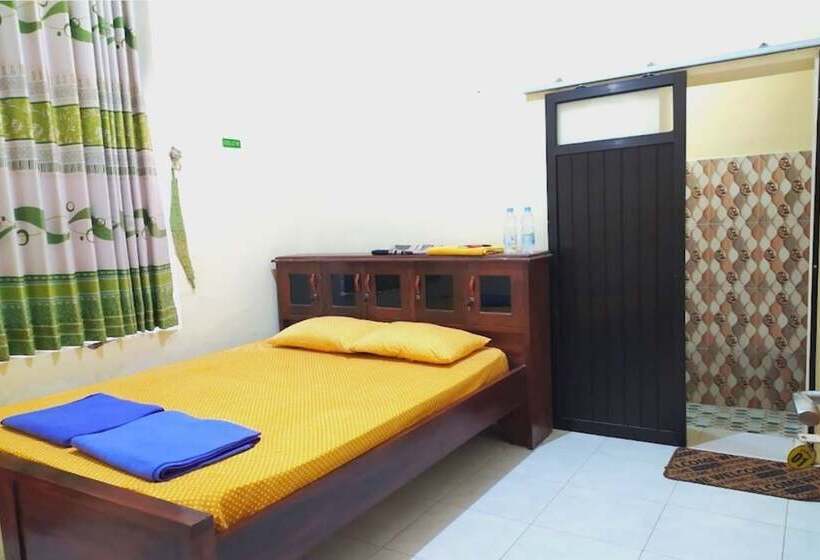 호텔 Oyo 93571 Wisma Air Mancur Homestay