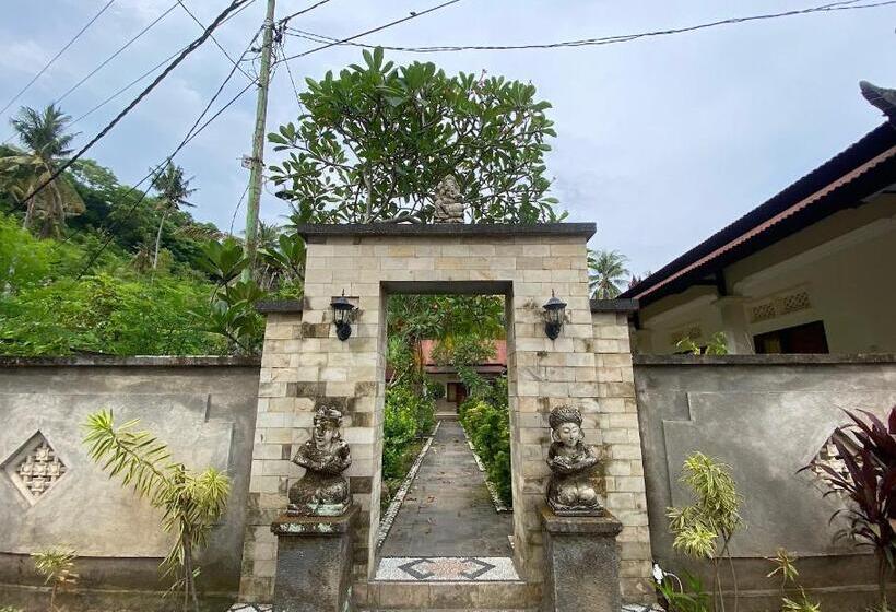 هتل Oyo 93657 Puri Batu Bolong