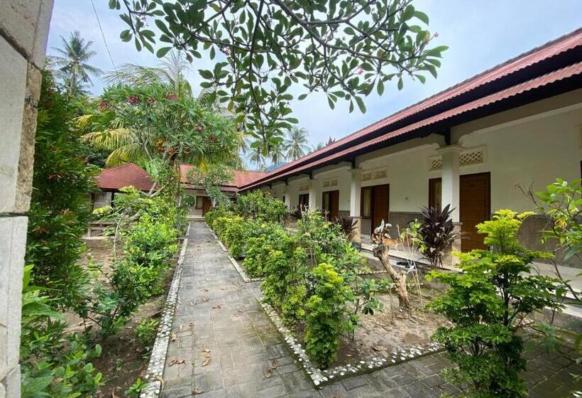 هتل Oyo 93657 Puri Batu Bolong