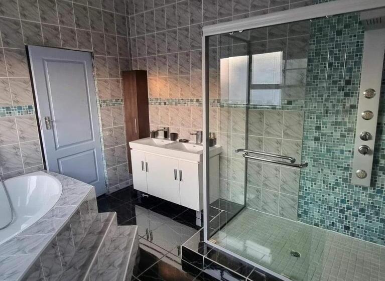 Pension Azalea Lodge