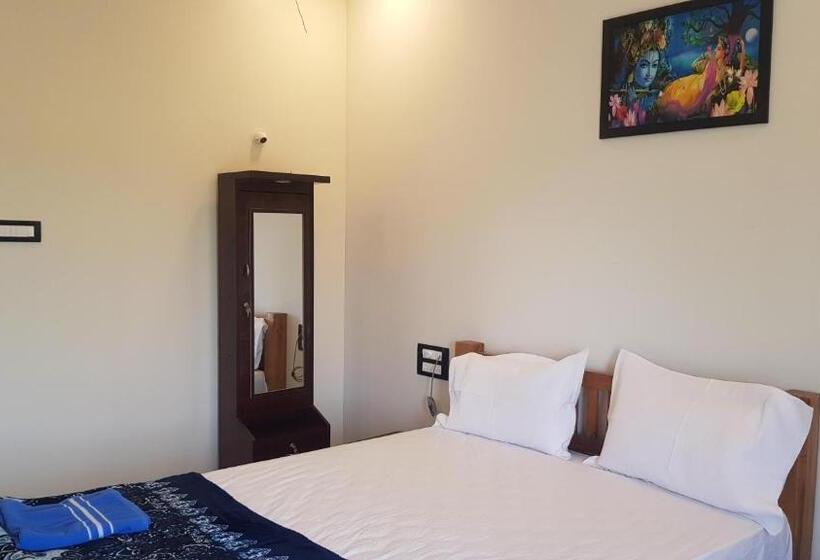 膳宿费 Padmaa Hampi Echo Villa