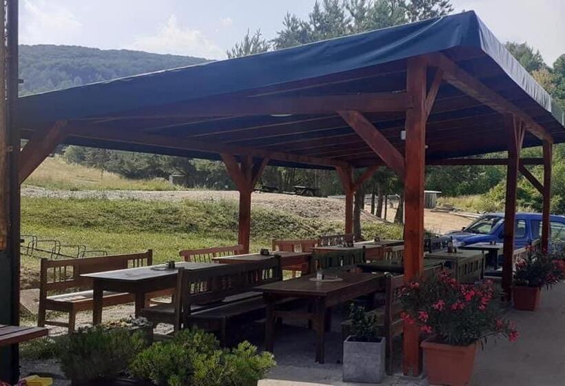 ペンション Penzión Zoo Pod Hrešnou