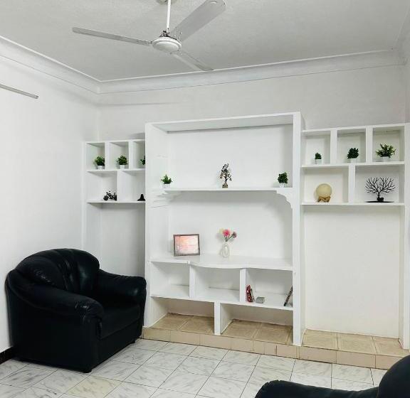 پانسیون Salt Life Beach Resort Private Villa For Group Stay