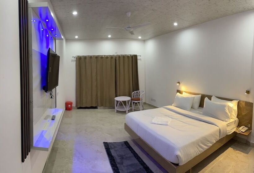 בית מלון כפרי Shiva Lake Mussoorie   360 Degree View   Free Parking