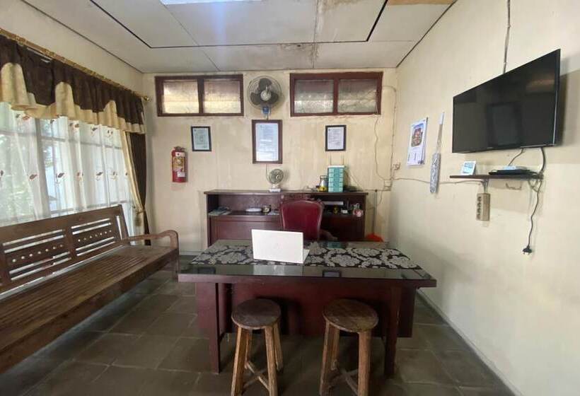 Spot On 93562 Hotel Kenanga 1