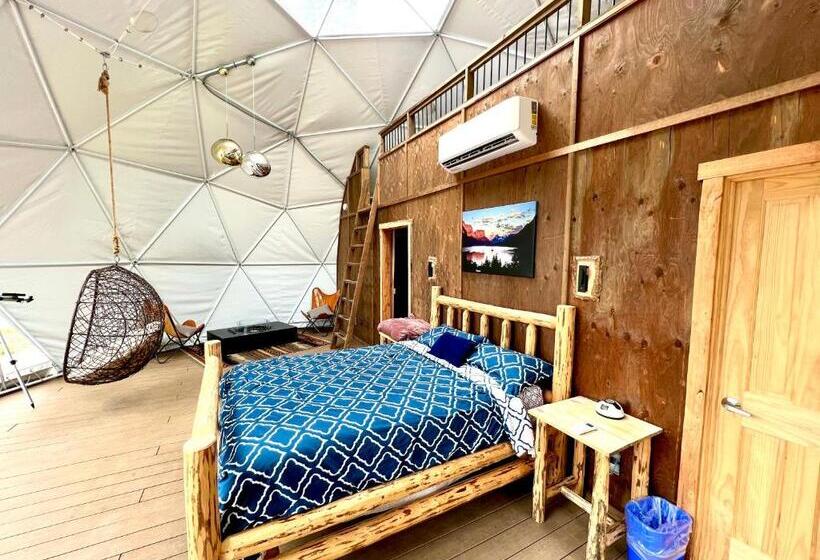 Triple G’s Resort   Geodome 9