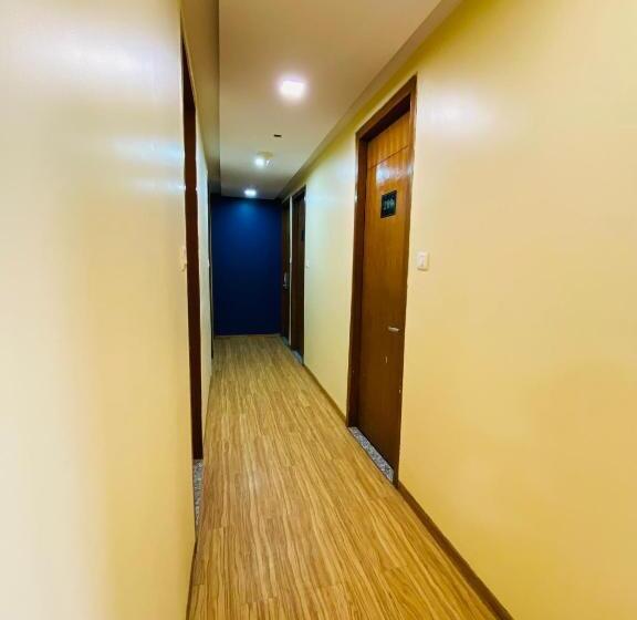 فندق Arton Regency Near Terminal 2 Airport