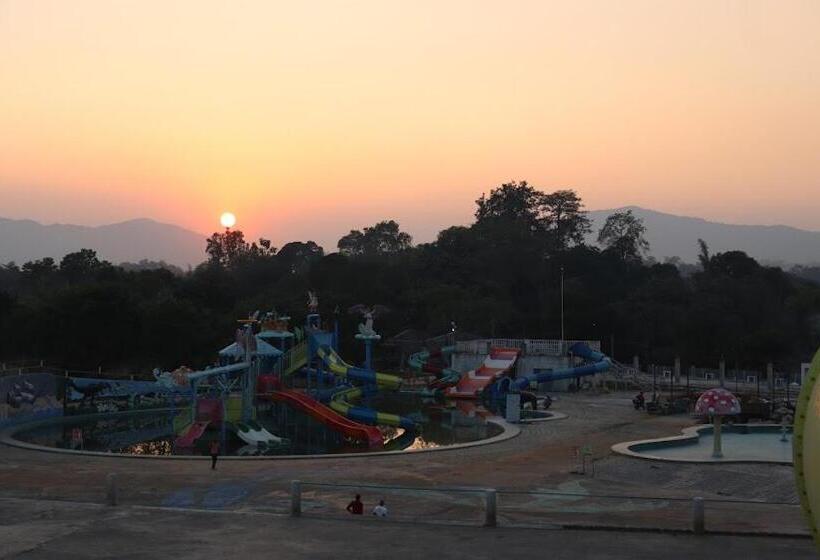 호텔 Green Valley Seas And Resorts