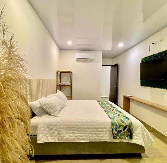 هتل Moñitos Beach