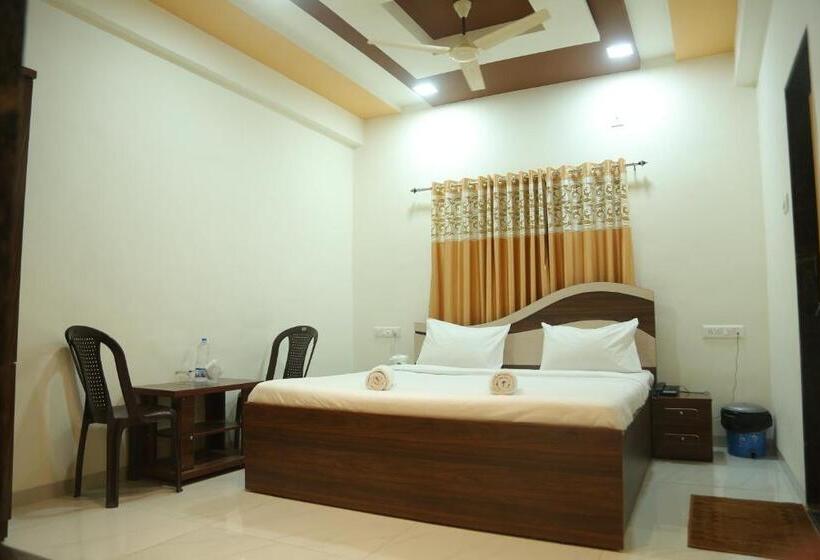 ホテル Rudraksh Nagthane