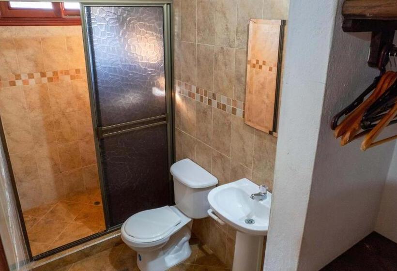 هتل Y Restaurante La Cachamera