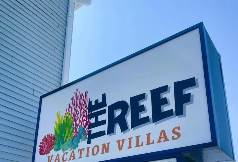 Lighthouse Villa @ The Reef