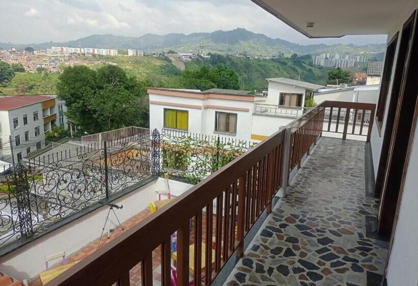 پانسیون La Iguana Café Y Más