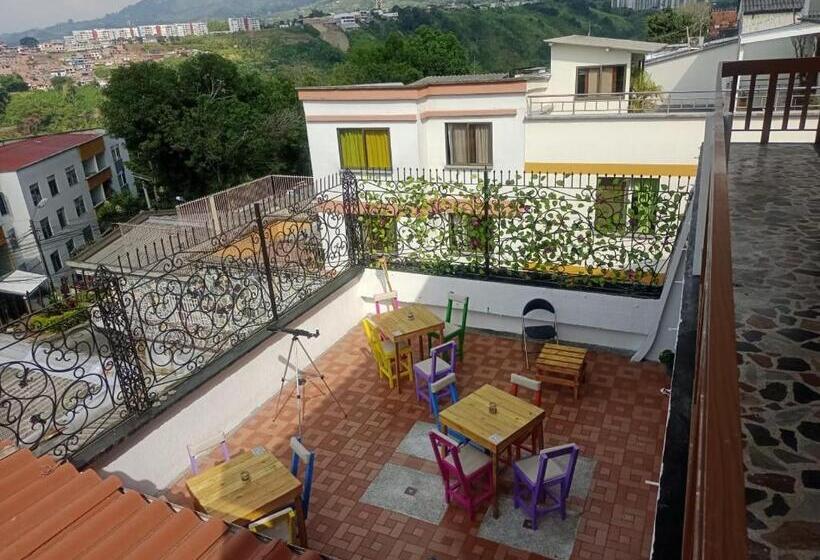 پانسیون La Iguana Café Y Más