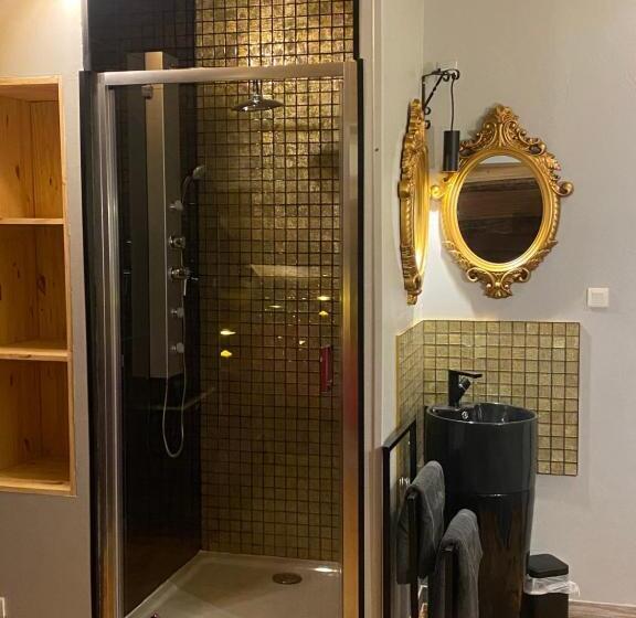住宿加早餐  à Home Love Spa, Le Plus Luxueux Parmi Nos 2 établissements